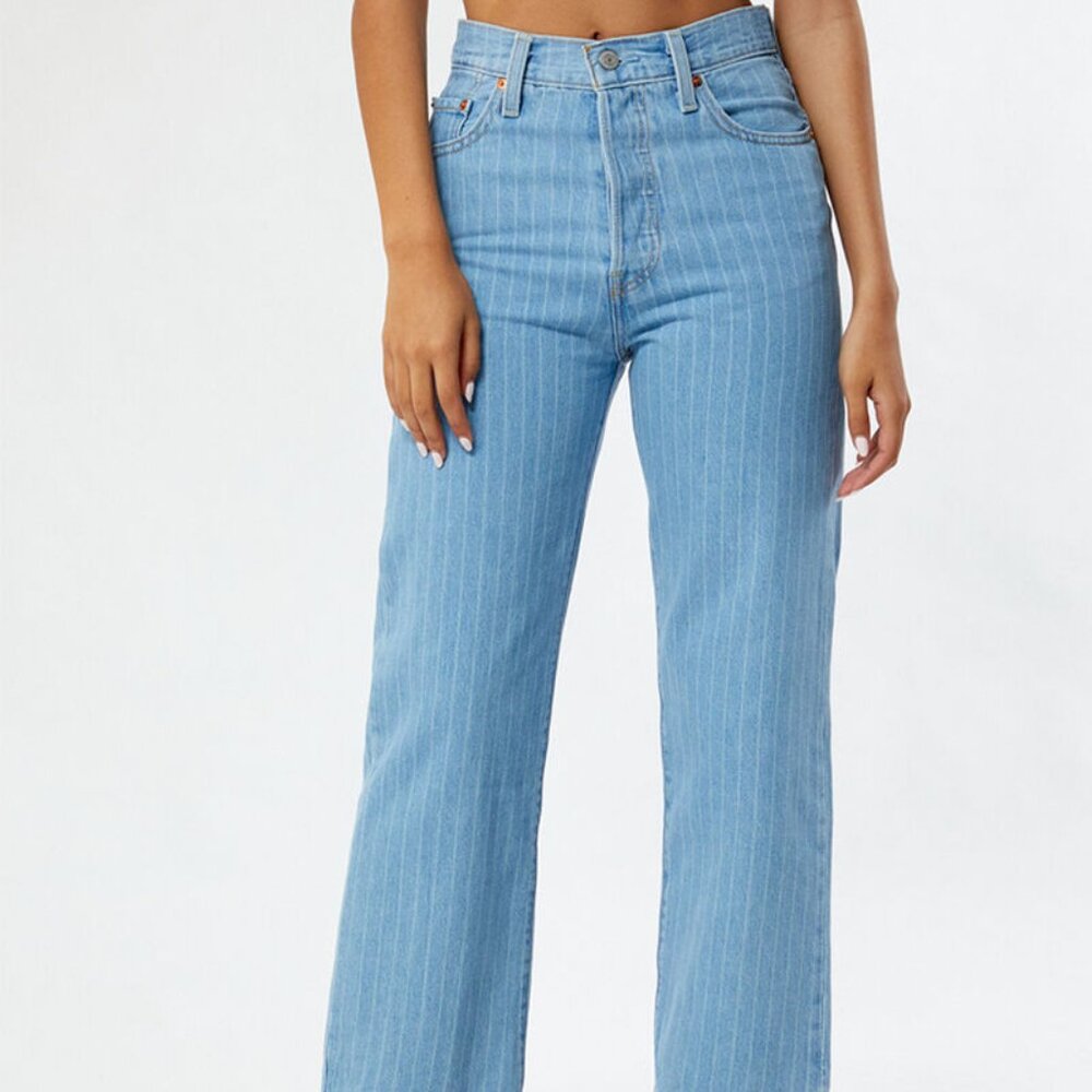 NWT Levi's Ribcage Railroad Stripe Ankle Jeans Button-fly Medium Blue